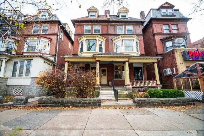 Building Photo - 4244 Spruce St