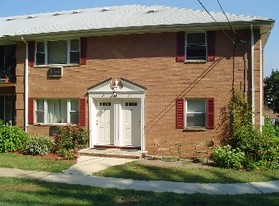 Building Photo - Randolph Village