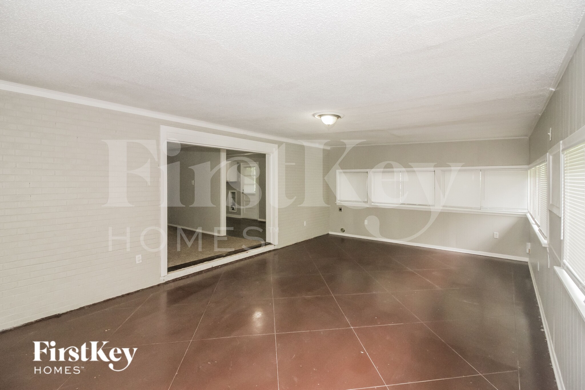 Building Photo - 4307 Kimball Ave