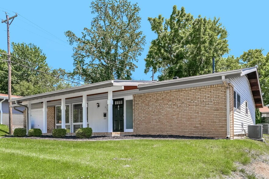 Building Photo - 3160 Hargrove Ln