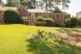 Building Photo - 1205 Spring Valley Ln NE