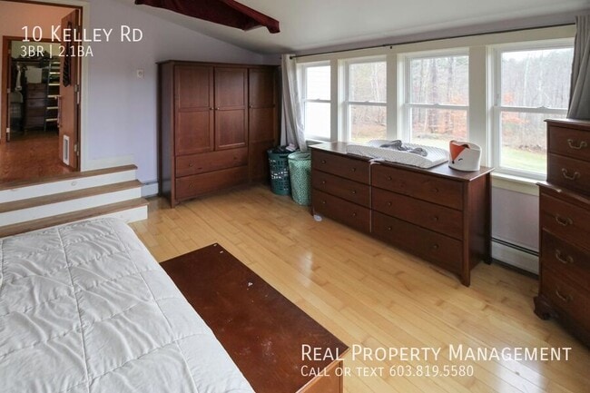 Building Photo - 10 Kelley Rd