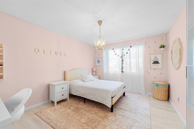 Building Photo - 1611 NW 101st Way