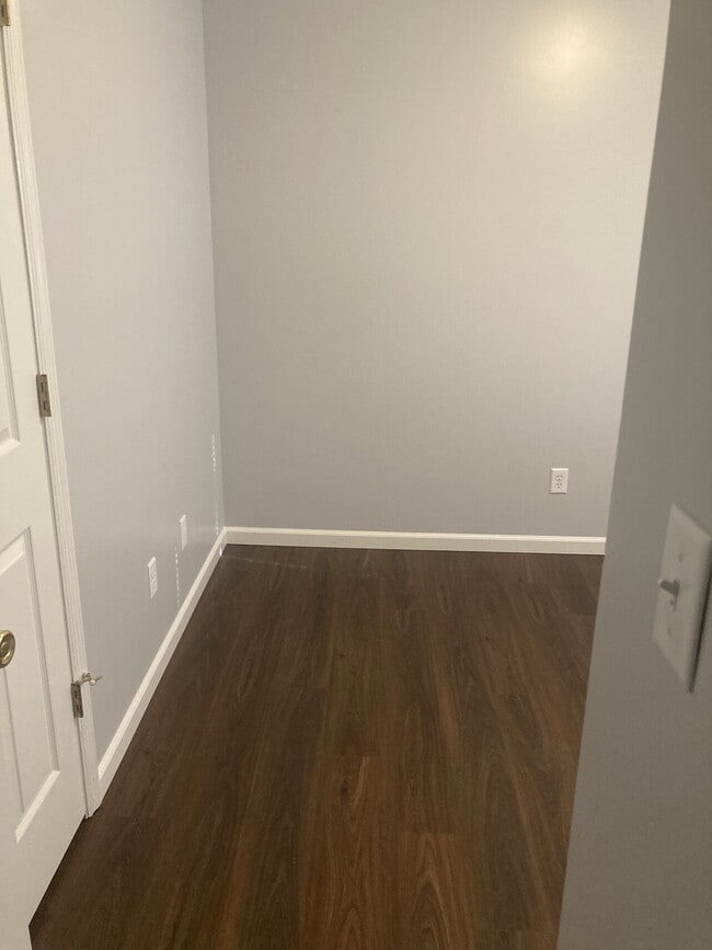 Building Photo - Carmichael Properties LLC. 1303