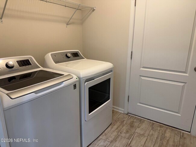 Building Photo - 12191 Rouen Cove Dr