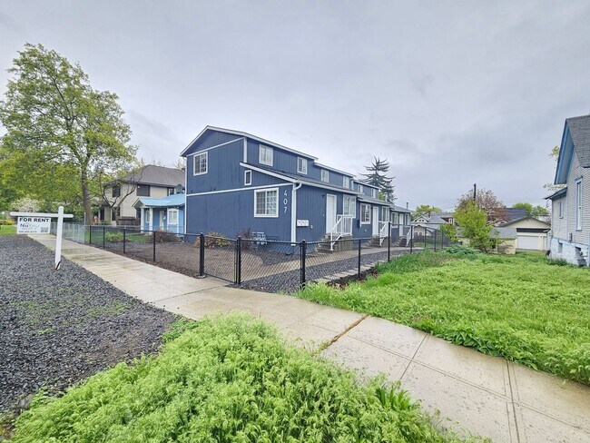 Building Photo - 407 E 8th Ave