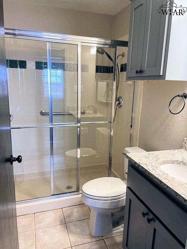 Building Photo - 705 W Manes Ave