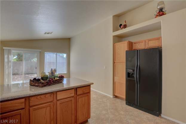 Building Photo - 7865 Blue Charm Ave