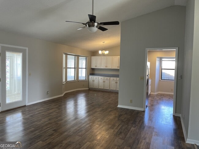 Building Photo - 403 Fairfield Ct