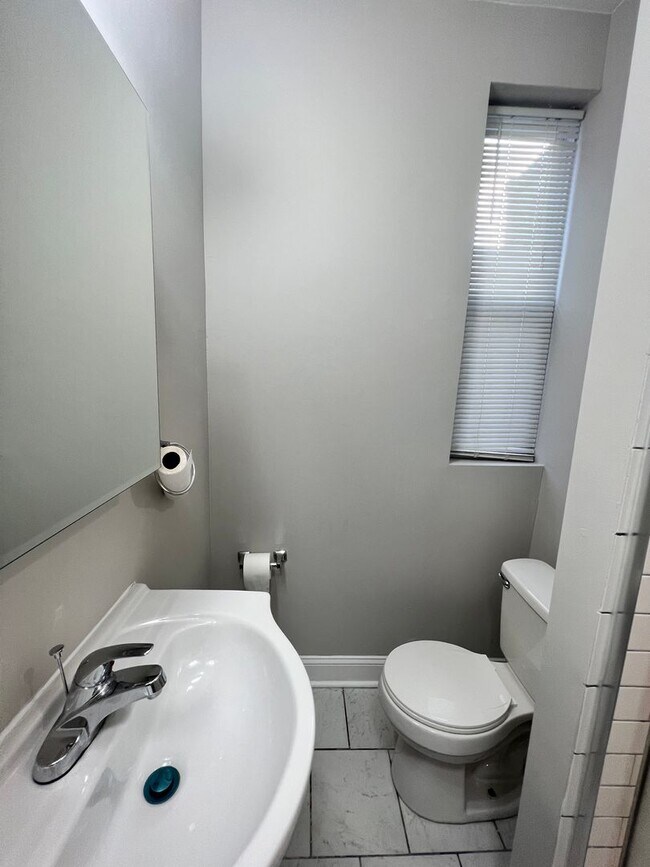 Building Photo - 5B2B house | Walking distance to Drexel University and UPenn