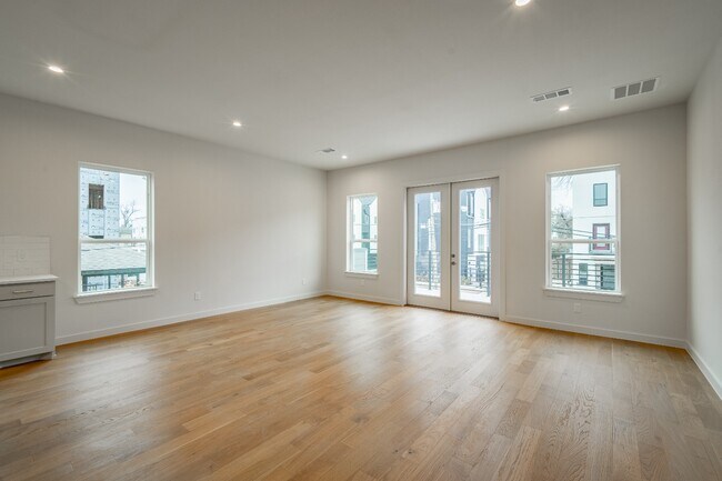Building Photo - Perfect New Standalone 4 bed 4 bath Close to Greenville Ave & Henderson