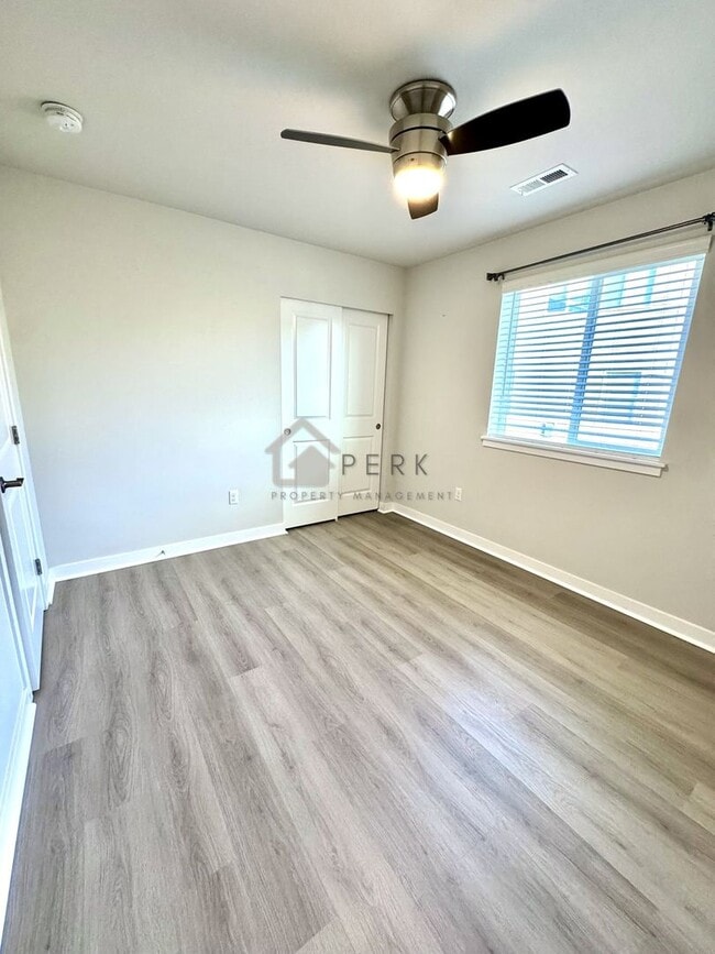 Building Photo - Modern 4-Bedroom, 2.5-Bath, 3-Story Home in Gated South Hill Community