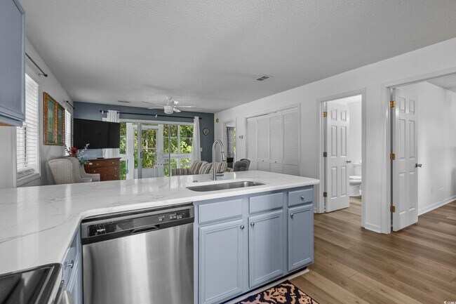 Building Photo - 1290 White Tree Ln