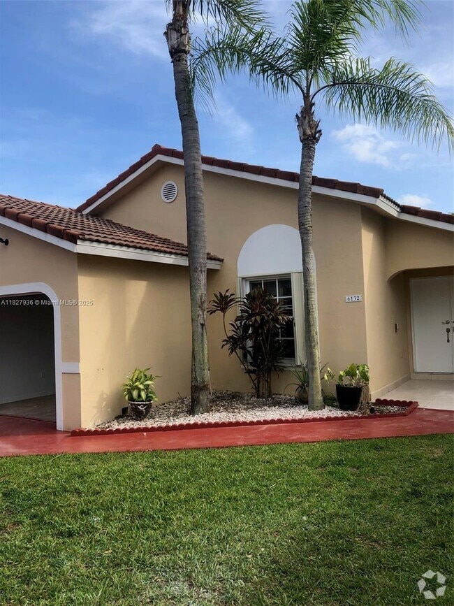 Building Photo - 6132 NW 181st Terrace Cir W