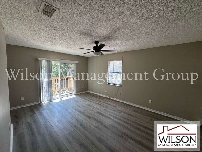 Building Photo - 500 Yellowwood Ct