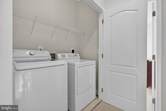 Building Photo - 43789 Water Bay Terrace