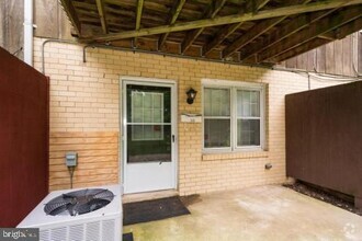 Building Photo - 185 Shetland Cir