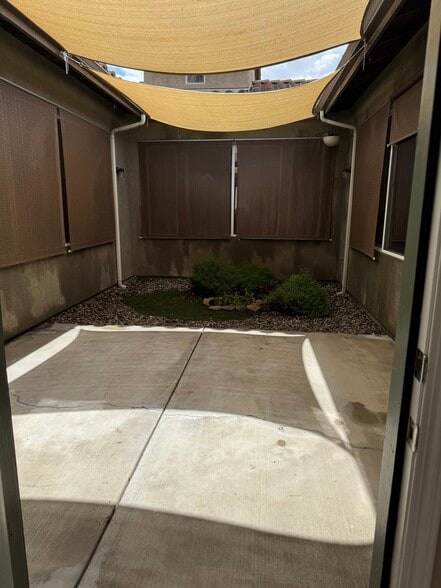 Building Photo - 5313 Pelican Hill Dr