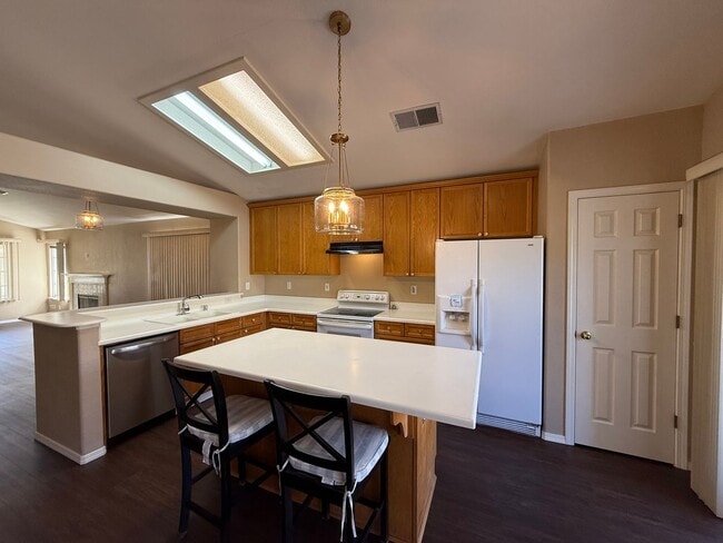 Building Photo - Single Story 4-bedroom home in Sylvan Scho...
