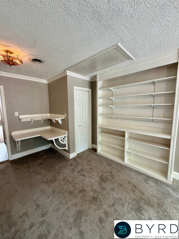 Building Photo - 1703 Sheldrake Ct