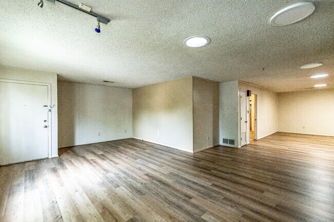 Building Photo - 2513 26th St