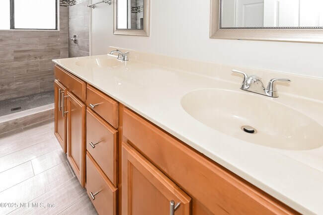 Building Photo - 7215 Mimosa Grove Pl