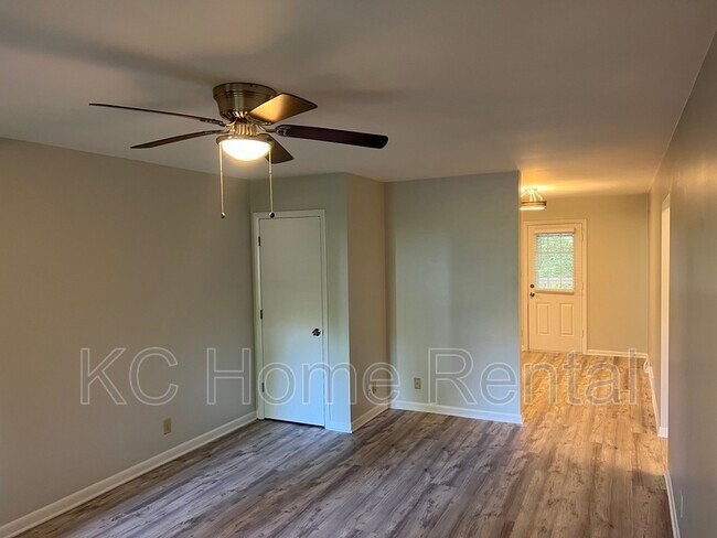 Building Photo - 506 Santa Fe St