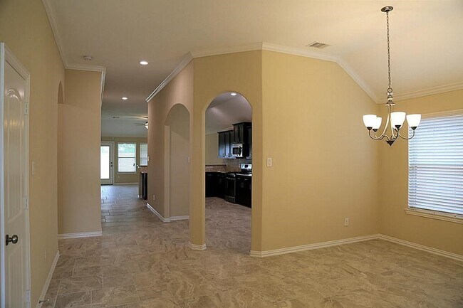 Building Photo - 18427 Weeping Spring Dr