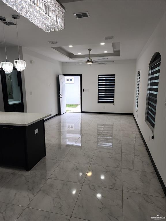 Building Photo - 13 W Woodson Dr