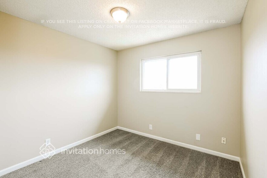 Building Photo - 824 Blue Bill Way