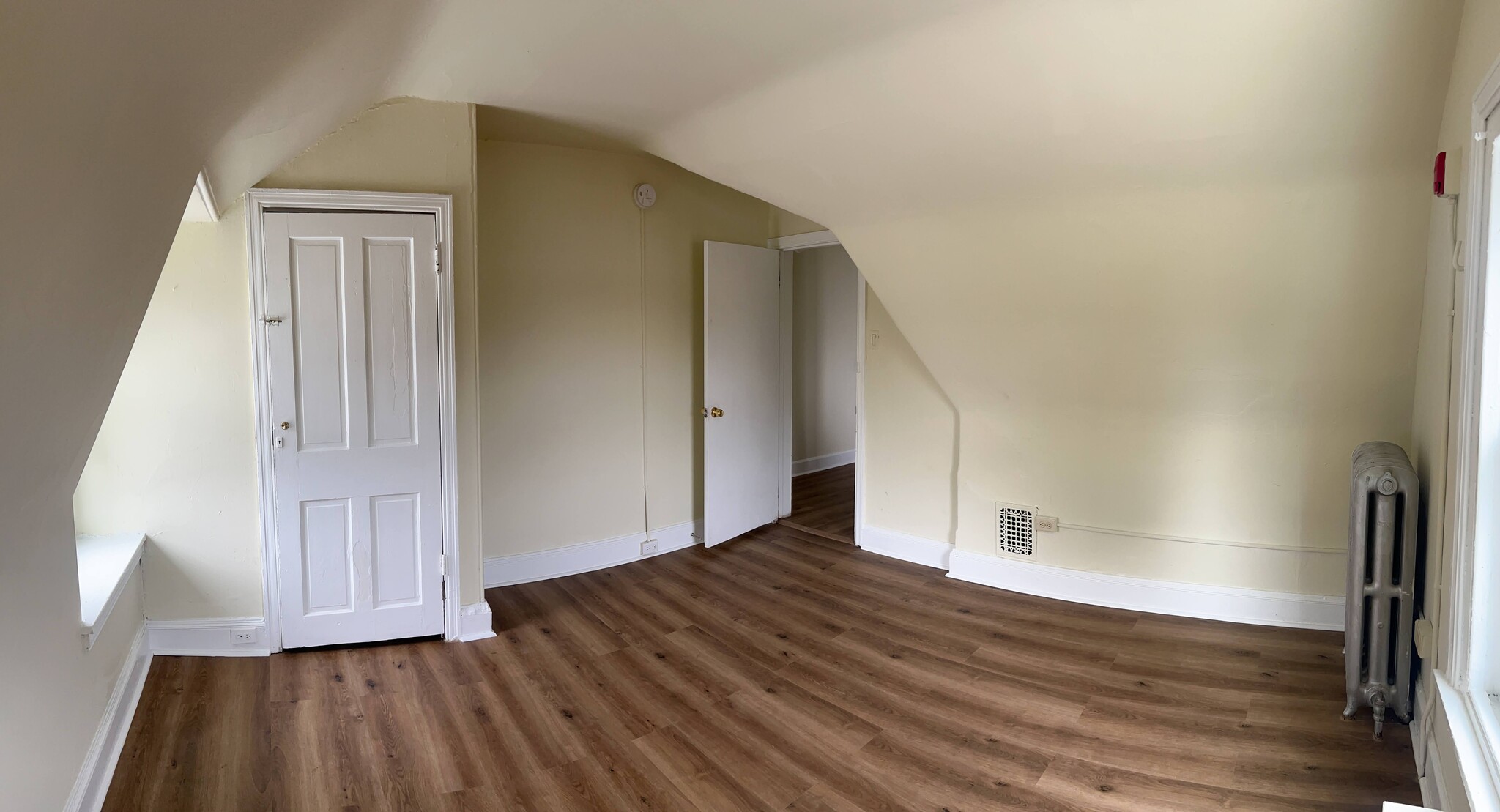 Bedroom 3 - 123 E Washington Ln