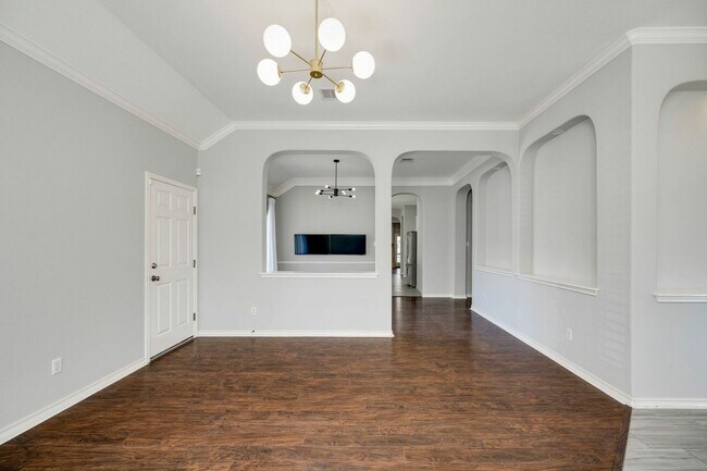 Building Photo - 2916 Alsatia Dr