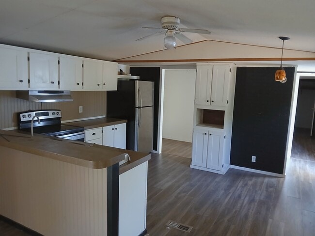 Building Photo - 4828 I-30