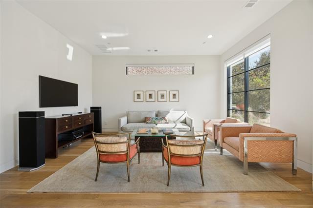 Building Photo - 3672 Asbury St