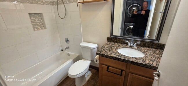 Building Photo - 13303 Rancho Peñasquitos Blvd