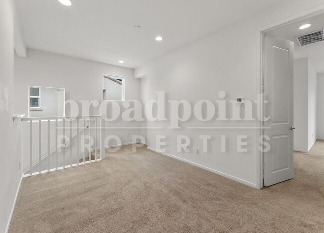 Building Photo - 1190 Via Candelas