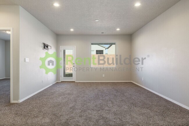 Building Photo - !!!SPECIAL LEASE OFFER - SIGN A LEASE BY 03/23/26 AND GET FIRST FULL MONTHS RENT FREE!!!