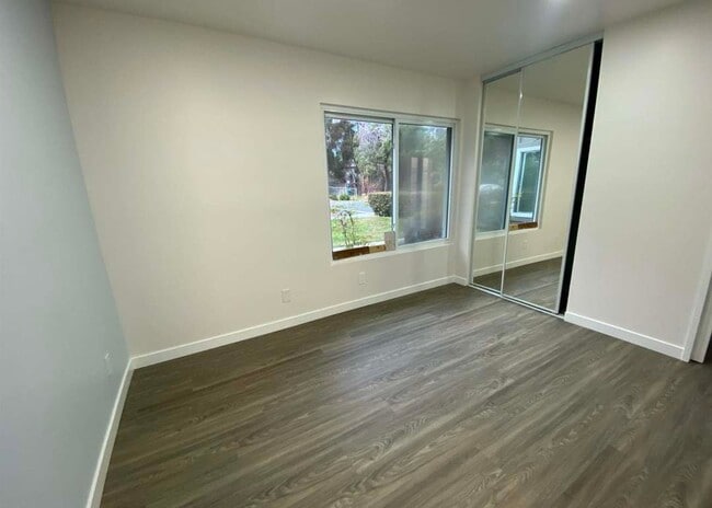 Building Photo - Beautifully Updated UTC Home with 2 Master Suites!