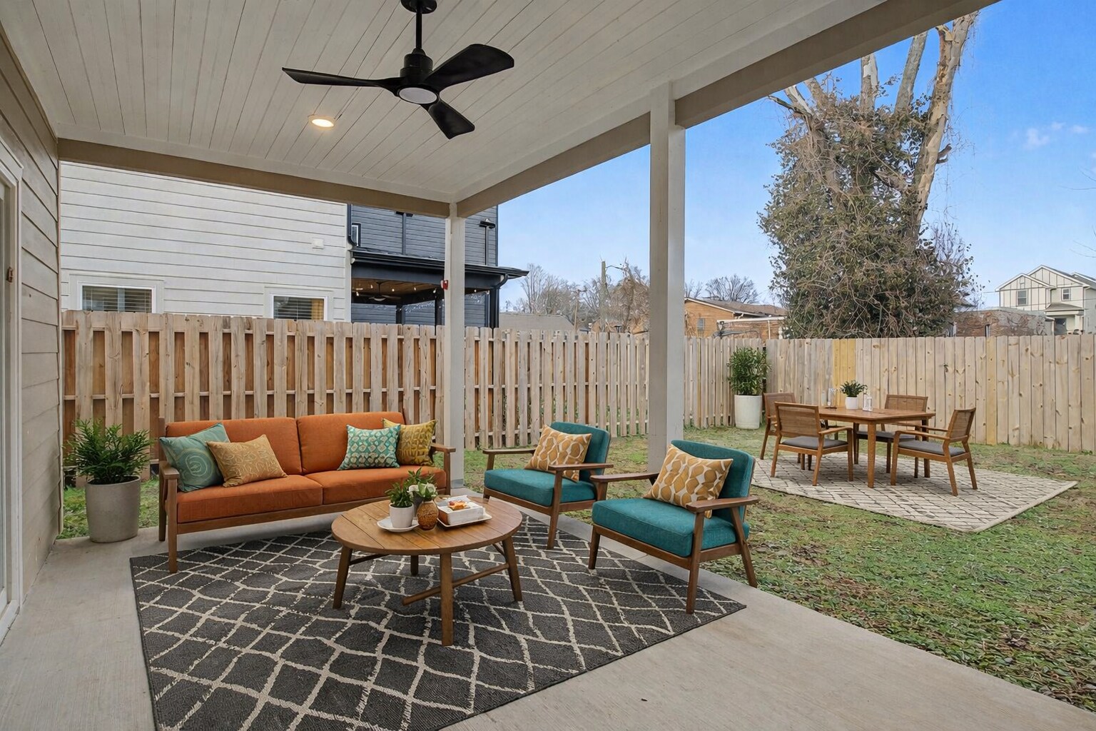 Building Photo - 2140 18th Ave N