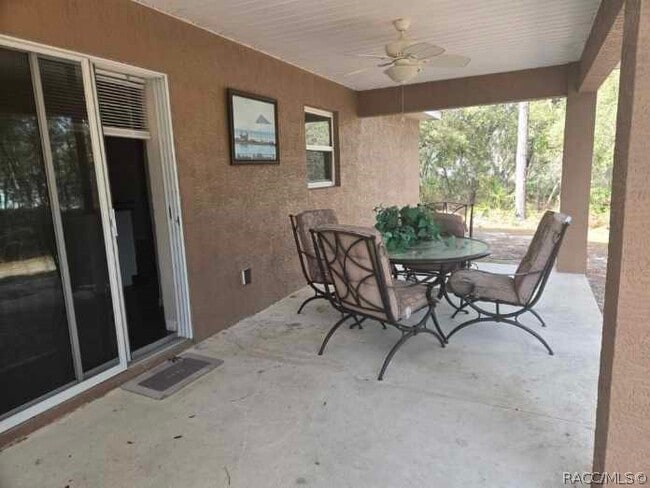 Building Photo - 5835 N Decarlo Dr