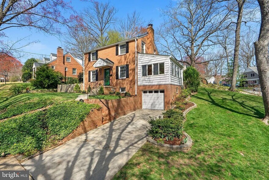 Building Photo - 130 Eastmoor Dr