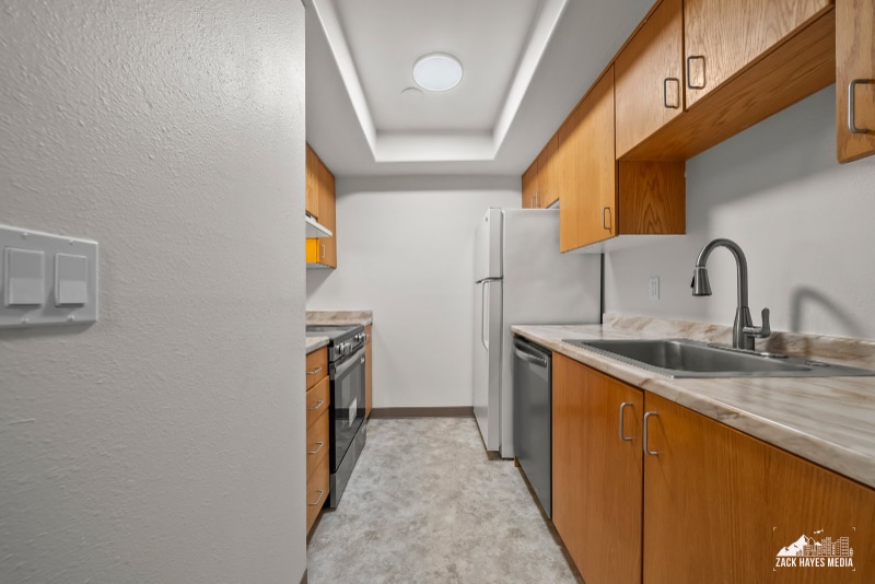 Building Photo - 4650 Reka Dr