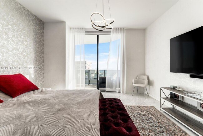 Building Photo - 1000 Brickell Plaza