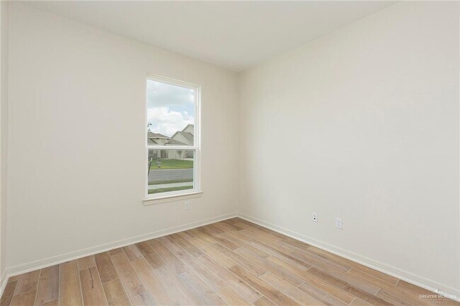 Building Photo - 14138 Wichita Falls Ln