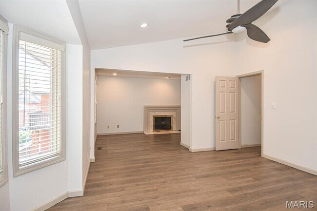 Building Photo - 4444 Lindell Blvd