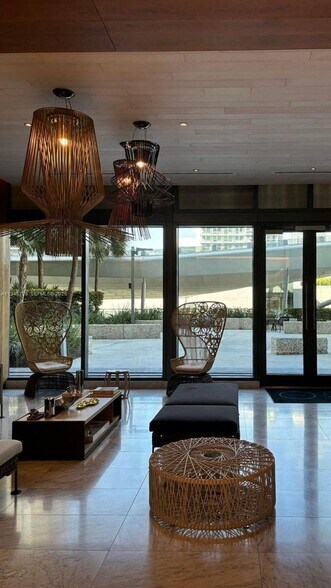 Building Photo - 68 SE 6th St