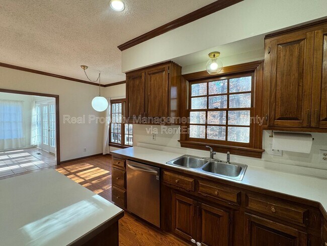 Building Photo - 116 Kendlewick Dr