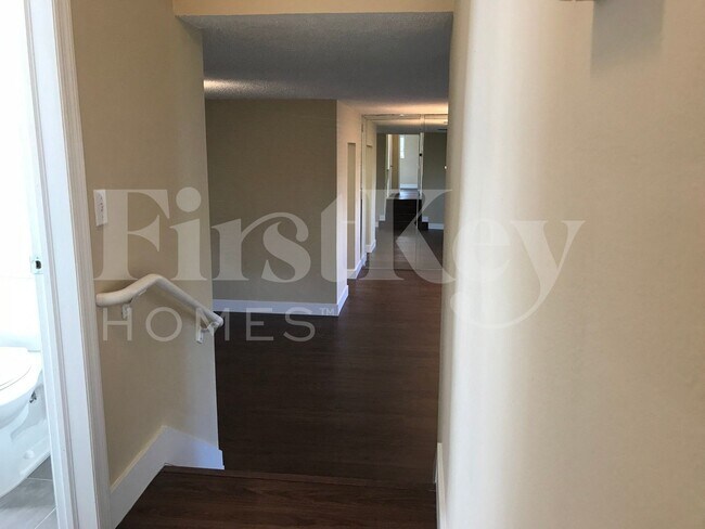 Building Photo - 1420 NW 176th Terrace