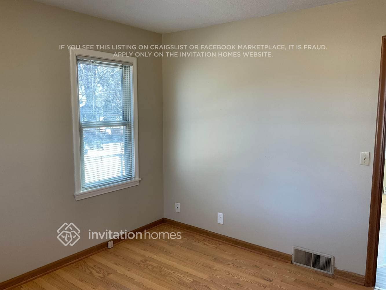 Building Photo - 2713 W 71st 1/2 St