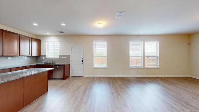 Building Photo - 344 Autumn Rouge